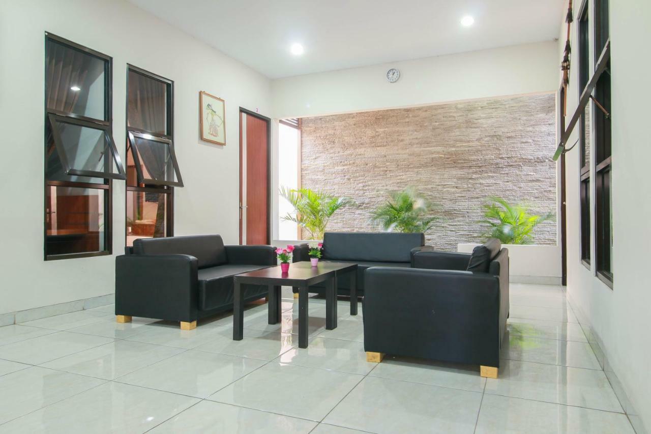 Reddoorz Syariah Near Universitas Jenderal Soedirman Purwokerto Esterno foto