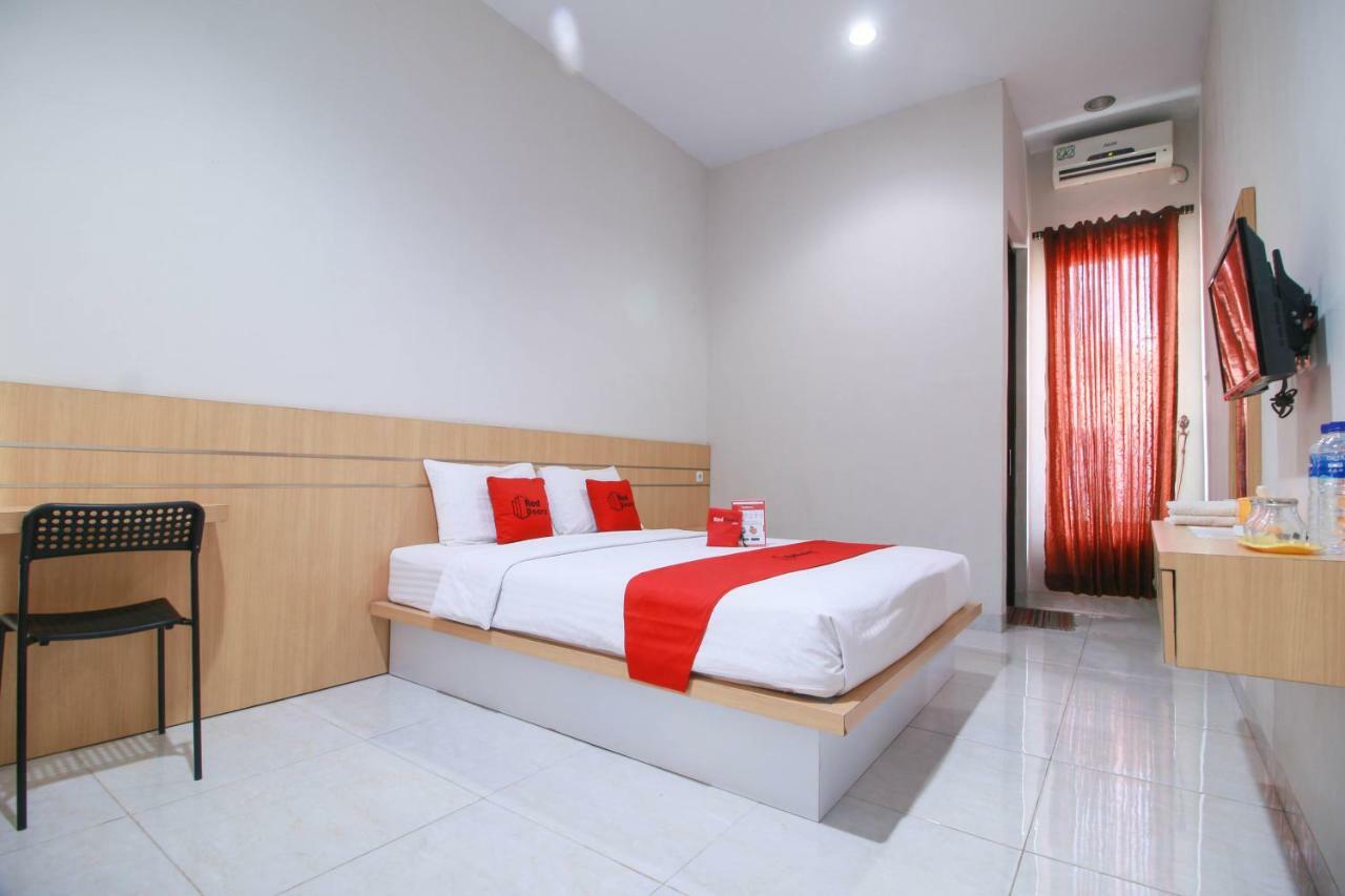 Reddoorz Syariah Near Universitas Jenderal Soedirman Purwokerto Esterno foto