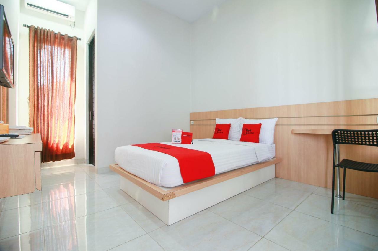 Reddoorz Syariah Near Universitas Jenderal Soedirman Purwokerto Esterno foto